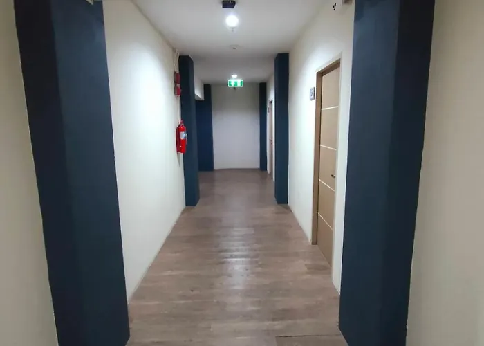 Komol Hotel 3*
