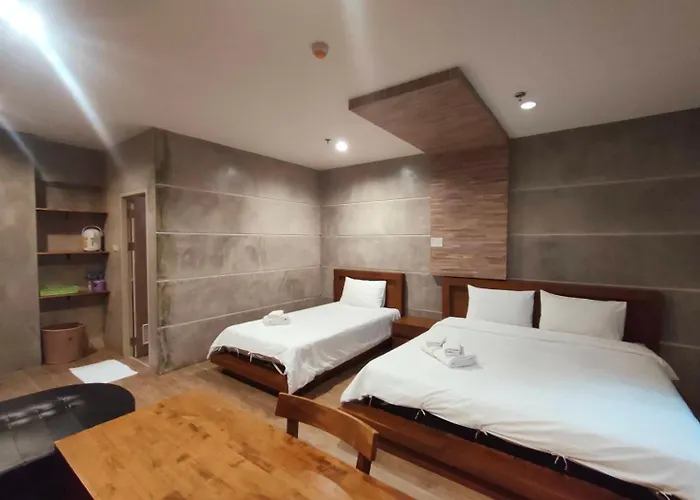 Komol Hotel 3*
