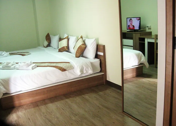 Komol Hotel Bangkok