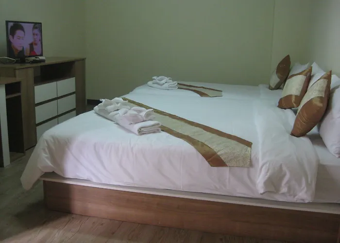 Komol Hotel 3*