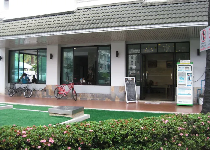 Komol Hotel Bangkok