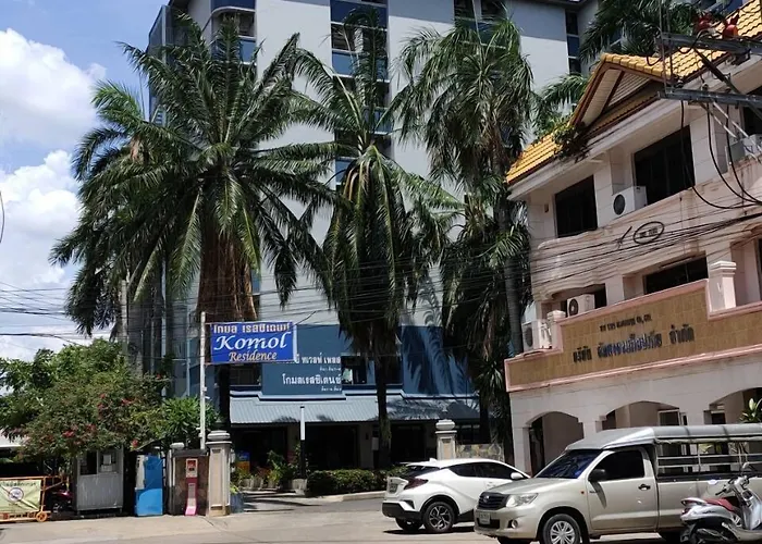 Komol Hotell 3*